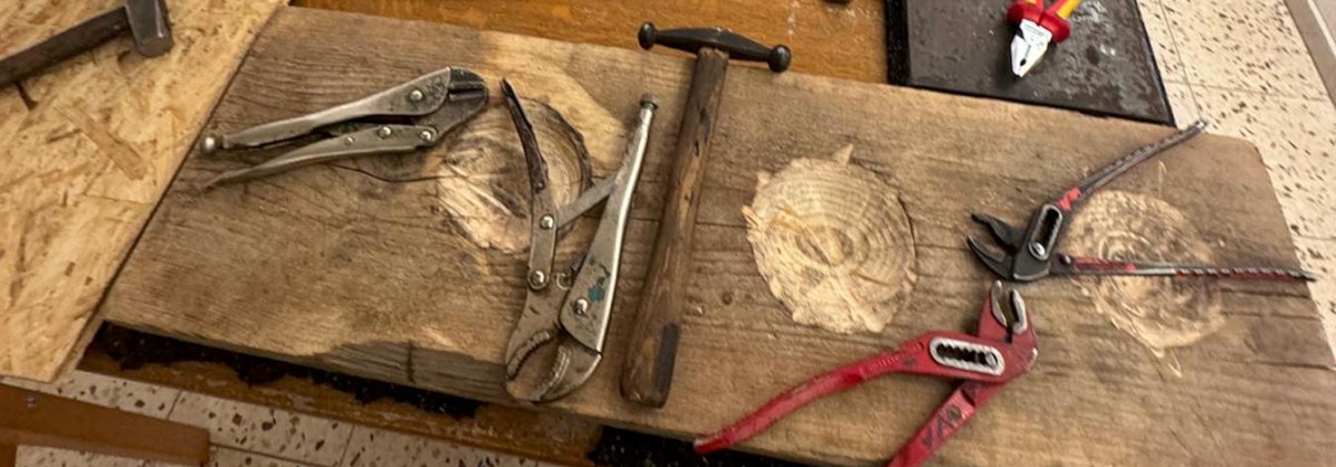 Weihnachtswerkstatt 2025 &ndash; Kreatives Metallhandwerk mit SIMONMETALL